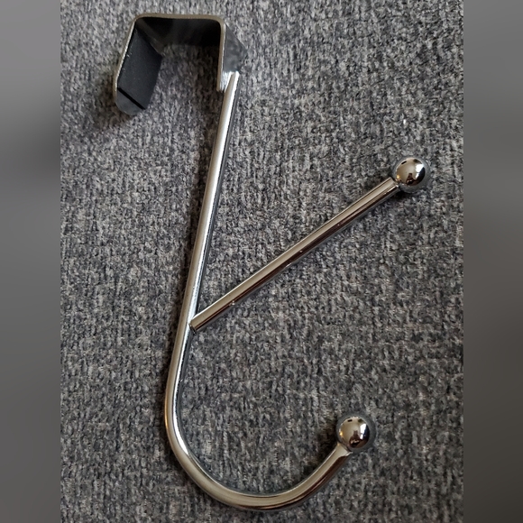 Door Hook 🪝 Hanger - Picture 1 of 7
